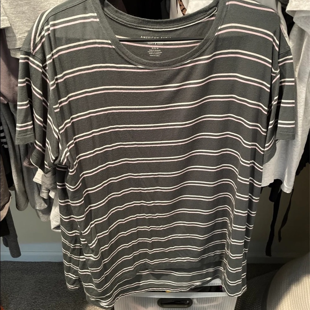 American eagle womens tshirt
